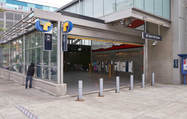 Easy access to public transit and Capitol Hill Station.