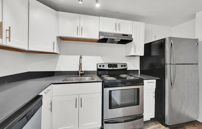 1 bed, 1 bath, 800 sqft, $1,150, Unit M-02