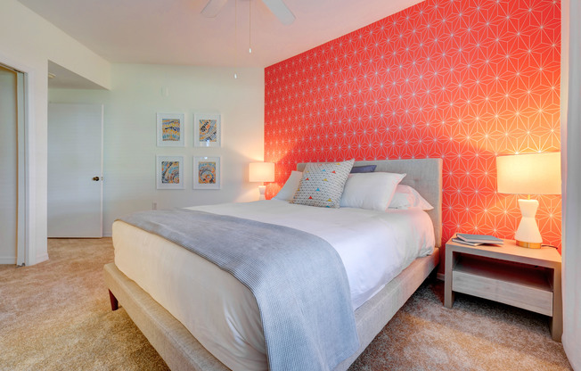 Sarasota Apartments Bedroom - Saratoga Place