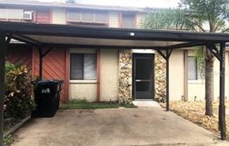 2 Bedroom /  2 Bath Townhouse in Orlando - Available Now!