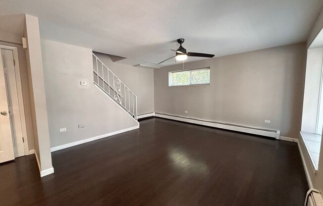 2 beds, 1.5 baths, $1,400