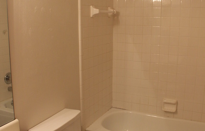 2 beds, 2 baths, $1,200