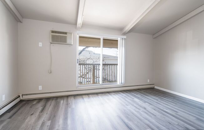 2 beds, 1.5 baths, 925 sqft, $1,249, Unit 3025 - F86