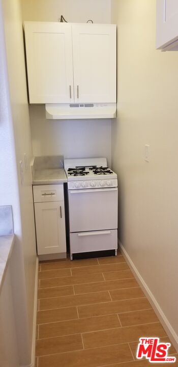 Studio, , 300 sqft, $1,350, Unit 1818 3/4