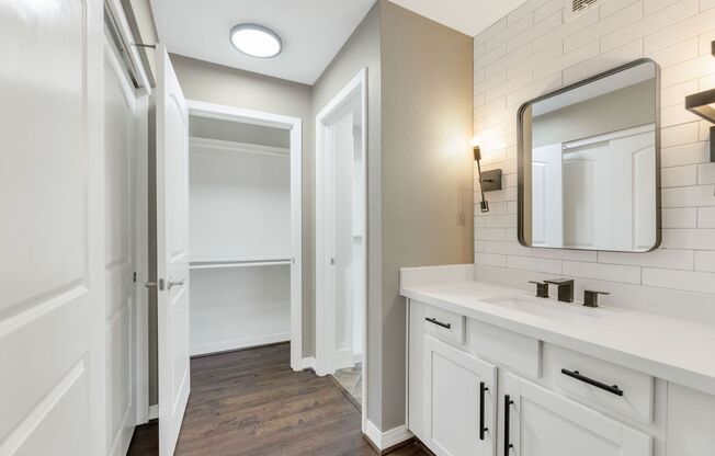 2 beds, 2 baths, $1,995