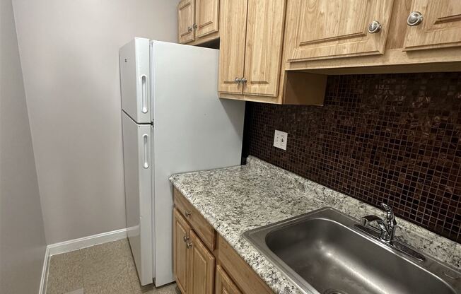 295 Spruce St Apt 3