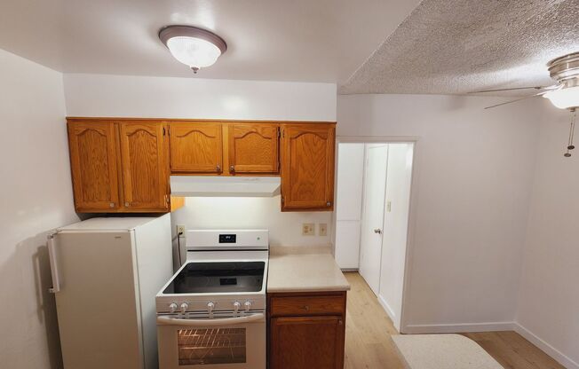 Studio, 1 bath, $1,595, Unit 22