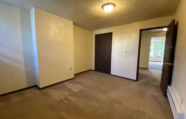 2 beds, 1 bath, $1,505, Unit 345012