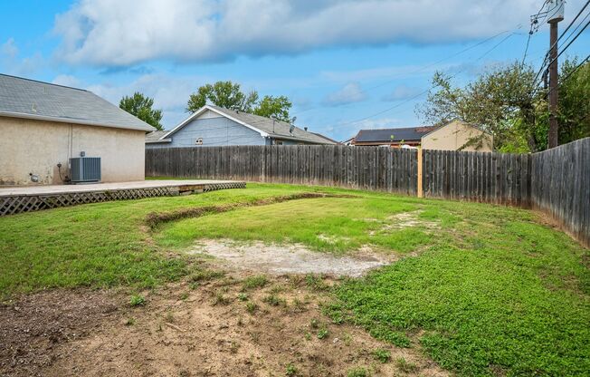 3 beds, 1 bath, $2,200