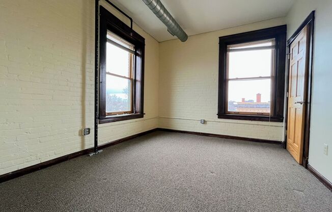 2 beds, 1 bath, 941 sqft, $1,495, Unit 405