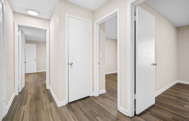 3 beds, 2 baths, 1,300 sqft, $1,475