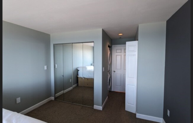 2 beds, 1 bath, 900 sqft, $2,950, Unit FURNISHED