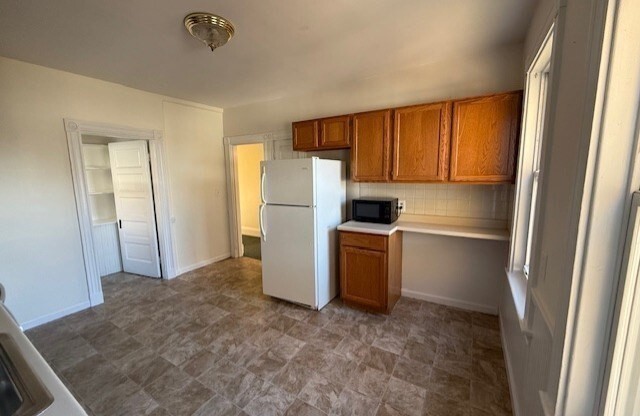 2 beds, 1 bath, 1,100 sqft, $2,500, Unit 66