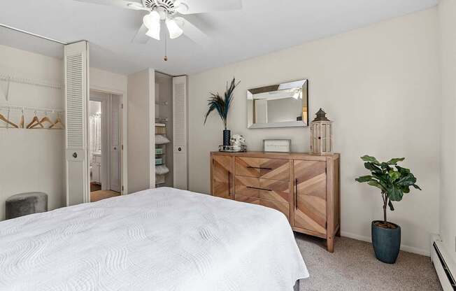 bedroom with bed and mirror