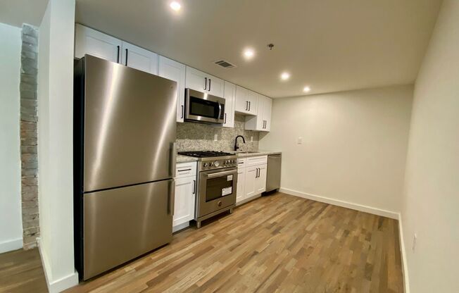 2 beds, 2 baths, 1,005 sqft, $2,567, Unit 013