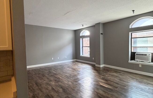 2 beds, 1.5 baths, 1,345 sqft, $2,165, Unit 112