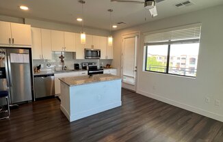 333 E COMMONWEALTH AVE