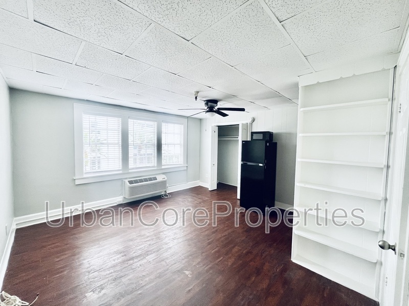 216 5 AVE N