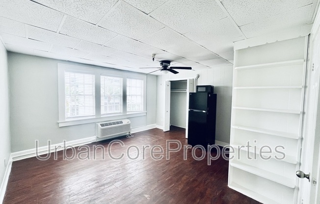 216 5 AVE N
