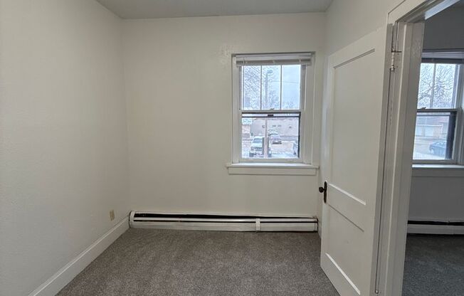 1 bed, 1 bath, $600, Unit 207