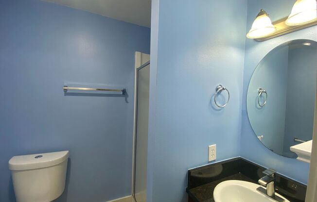 3 beds, 2.5 baths, $2,750, Unit APARTMENT B120