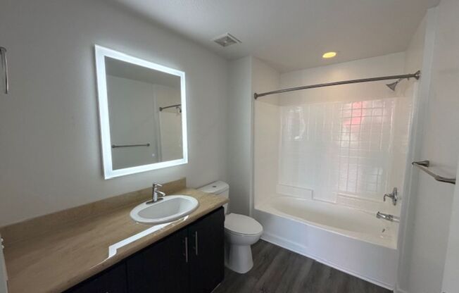 2 beds, 2.5 baths, 1,541 sqft, $3,850, Unit 472