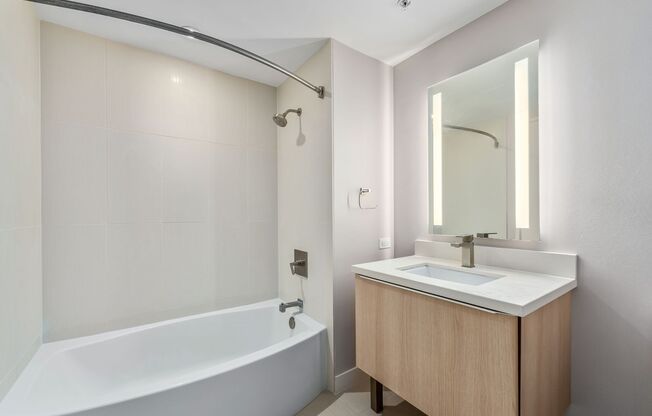 1 bed, 1 bath, $3,400