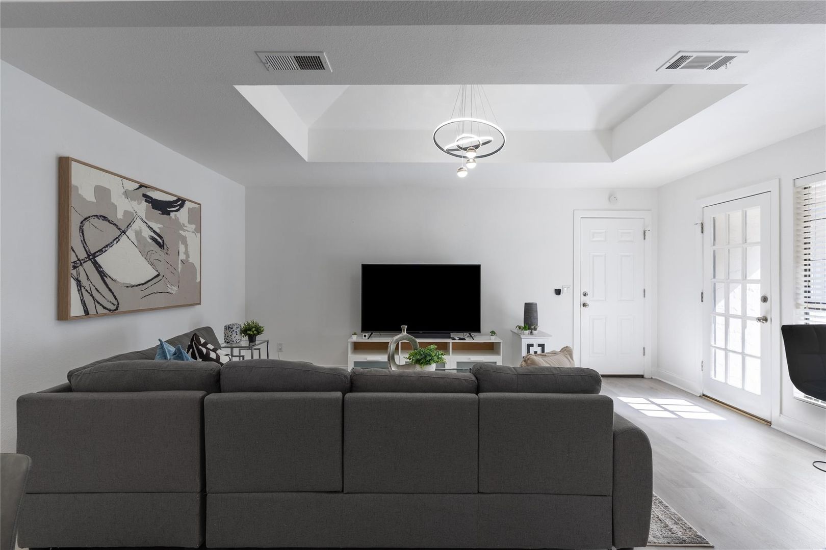 Welcome to this stunning beautiful home nestled in the heart of Plano.