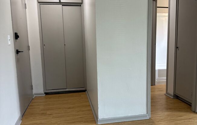 Studio, 1 bath, 450 sqft, $845, Unit 262-2