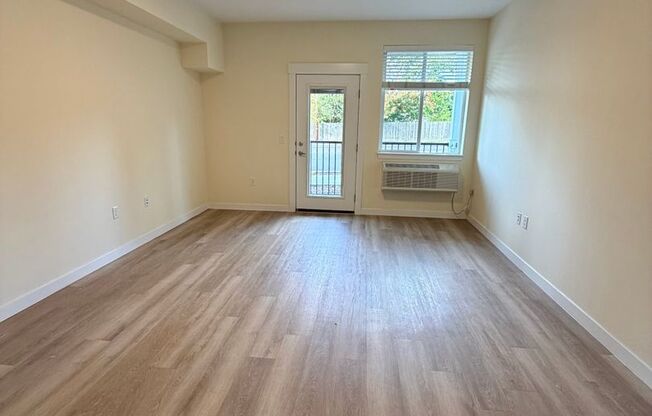Studio, 1 bath, 448 sqft, $1,400, Unit A108
