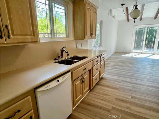 4 beds, 2 baths, 1,552 sqft, $4,250