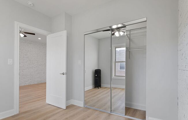 2 beds, 1 bath, 561 sqft, $2,100, Unit 1633-3L