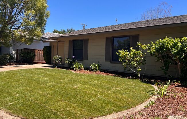 4 bed 2 bath house available now!