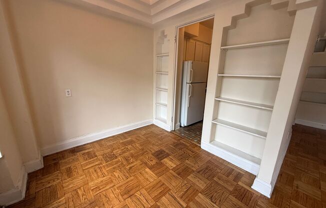 1 bed, 1 bath, $1,145, Unit 102