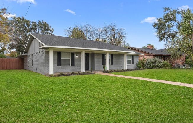 Beautiful 4 Bedroom 2.5 Bath Ready near Dallas Love Field!