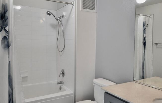 2 beds, 2 baths, $2,945, Unit Unit 411