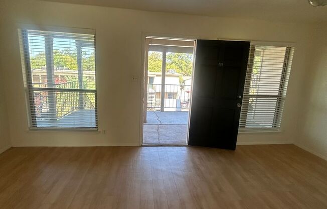 1 bed, 1 bath, 570 sqft, $1,299, Unit OPA-328
