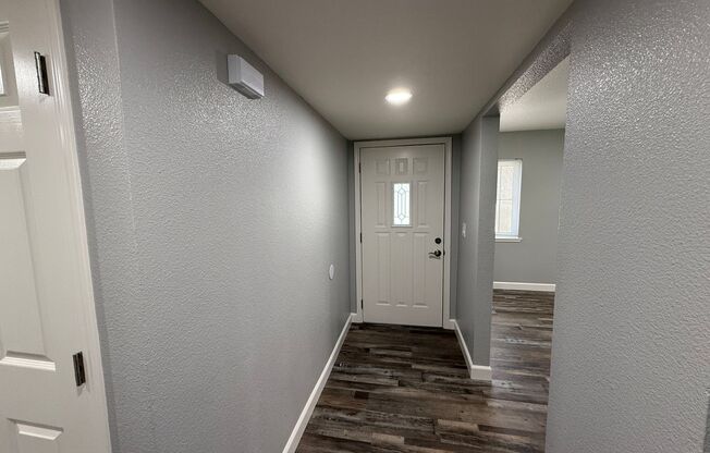 Newly remodeled 3 bedroom in the heart of Modesto!