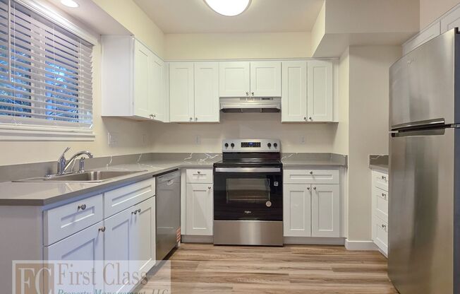 2 beds, 1 bath, 672 sqft, $1,395, Unit 24