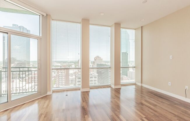 1 bed, 1 bath, $2,695