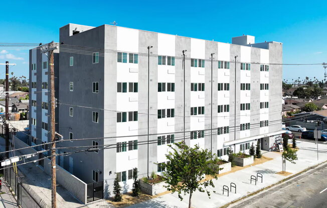 1 bed, 1 bath, 347 sqft, $1,263, Unit 103a
