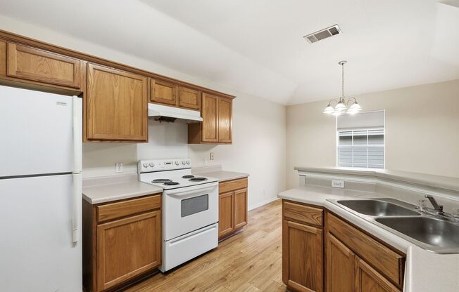 3201-E El Salido Pkwy