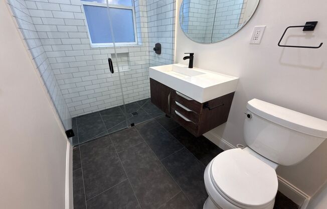 2 beds, 1 bath, $3,750