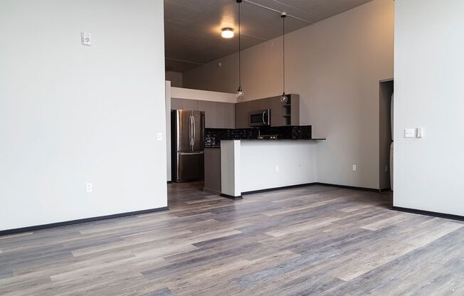 1 bed, 1 bath, 740 sqft, $1,750, Unit 507