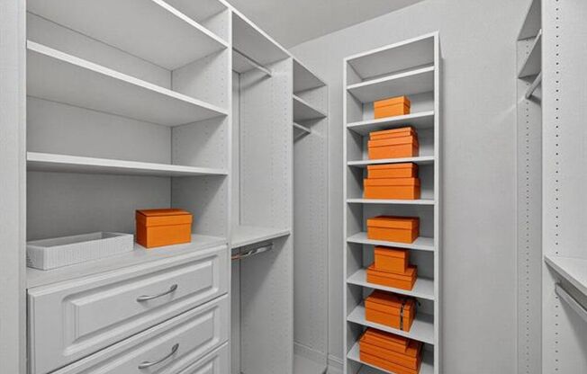 2 beds, 2.5 baths, $5,400, Unit # 1604