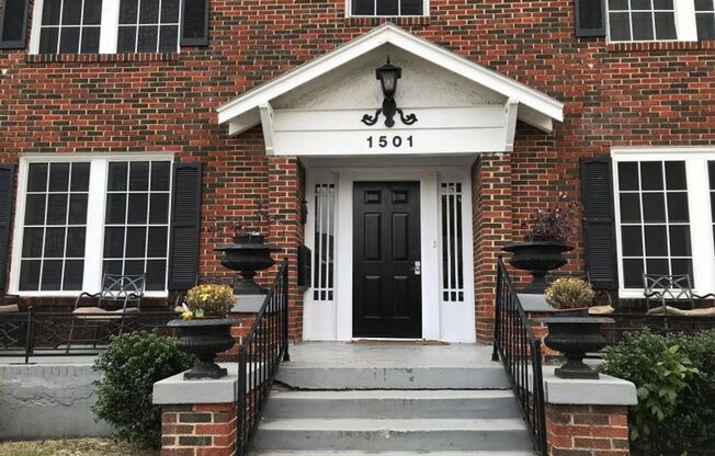 1501 W Morphy