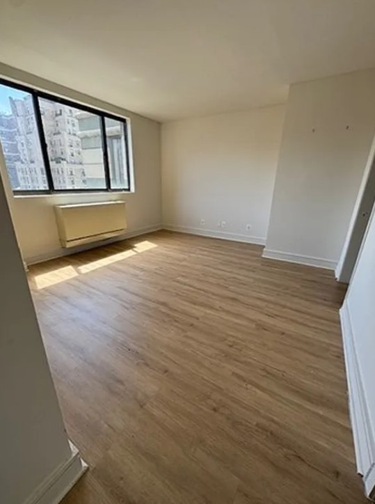 240 RIVERSIDE DR