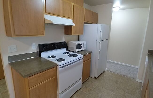 3 beds, 2 baths, 1,180 sqft, $1,795, Unit D304