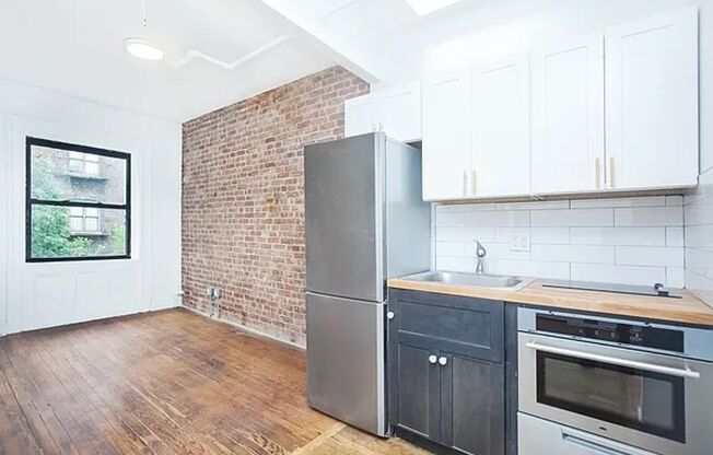 550 West 149th St