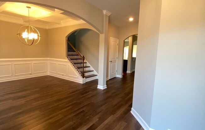 Brand New Build 5 Bed/3.5 Bath
